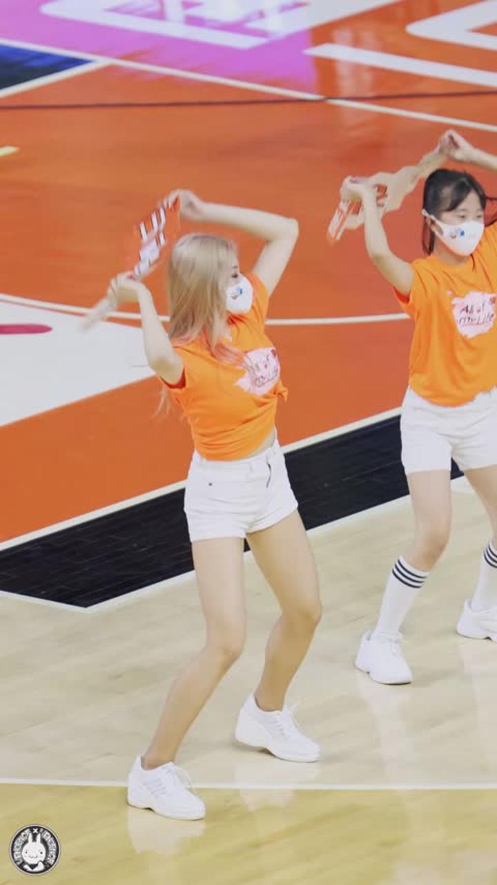 210416 치어리더 이예빈 직캠 비디오 썸네일 이미지