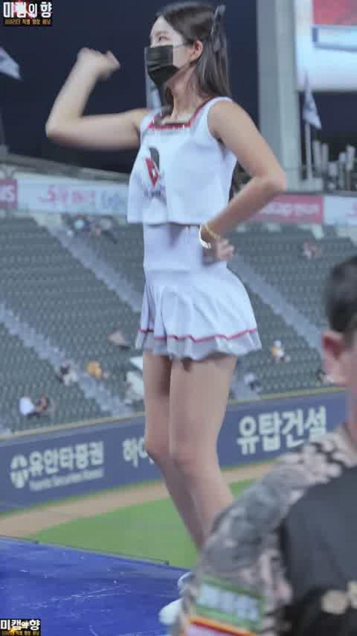 220915 치어리더 김진아 직캠 비디오 썸네일 이미지