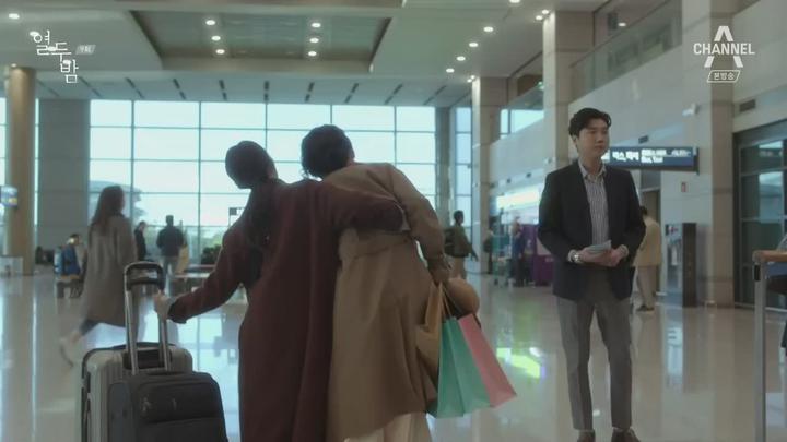 열두밤.E09.181207.720p-NEXT 비디오 썸네일 이미지