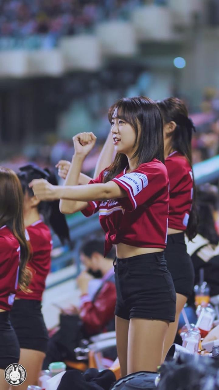 240508 치어리더 이주희 직캠 비디오 썸네일 이미지