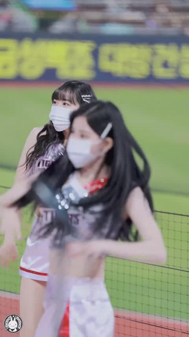 220427 치어리더 변하율 직캠 비디오 썸네일 이미지