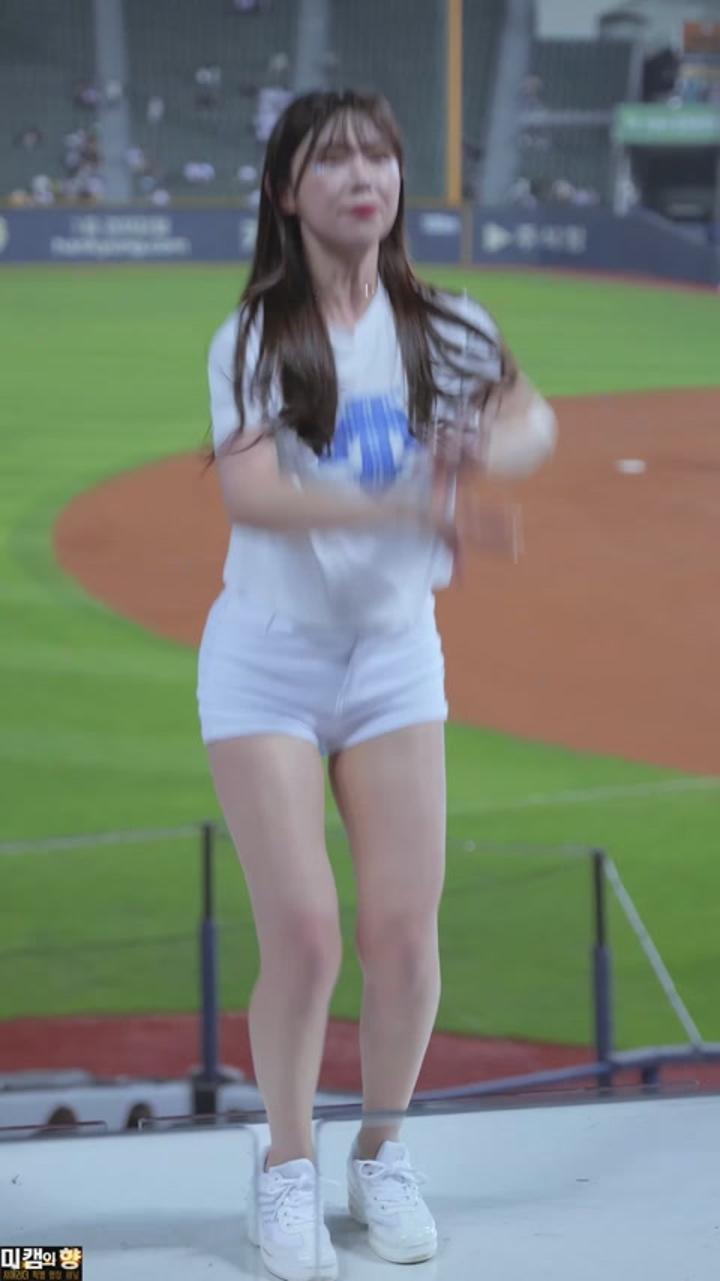 230602 치어리더 김나연 직캠 (1) 비디오 썸네일 이미지