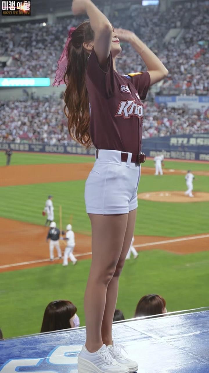 221008 치어리더 박혜인 직캠 (3) 비디오 썸네일 이미지