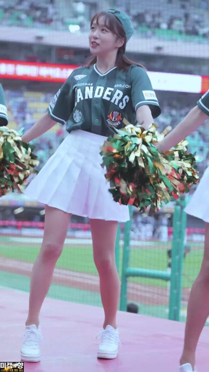 230429 치어리더 이주희 직캠 비디오 썸네일 이미지