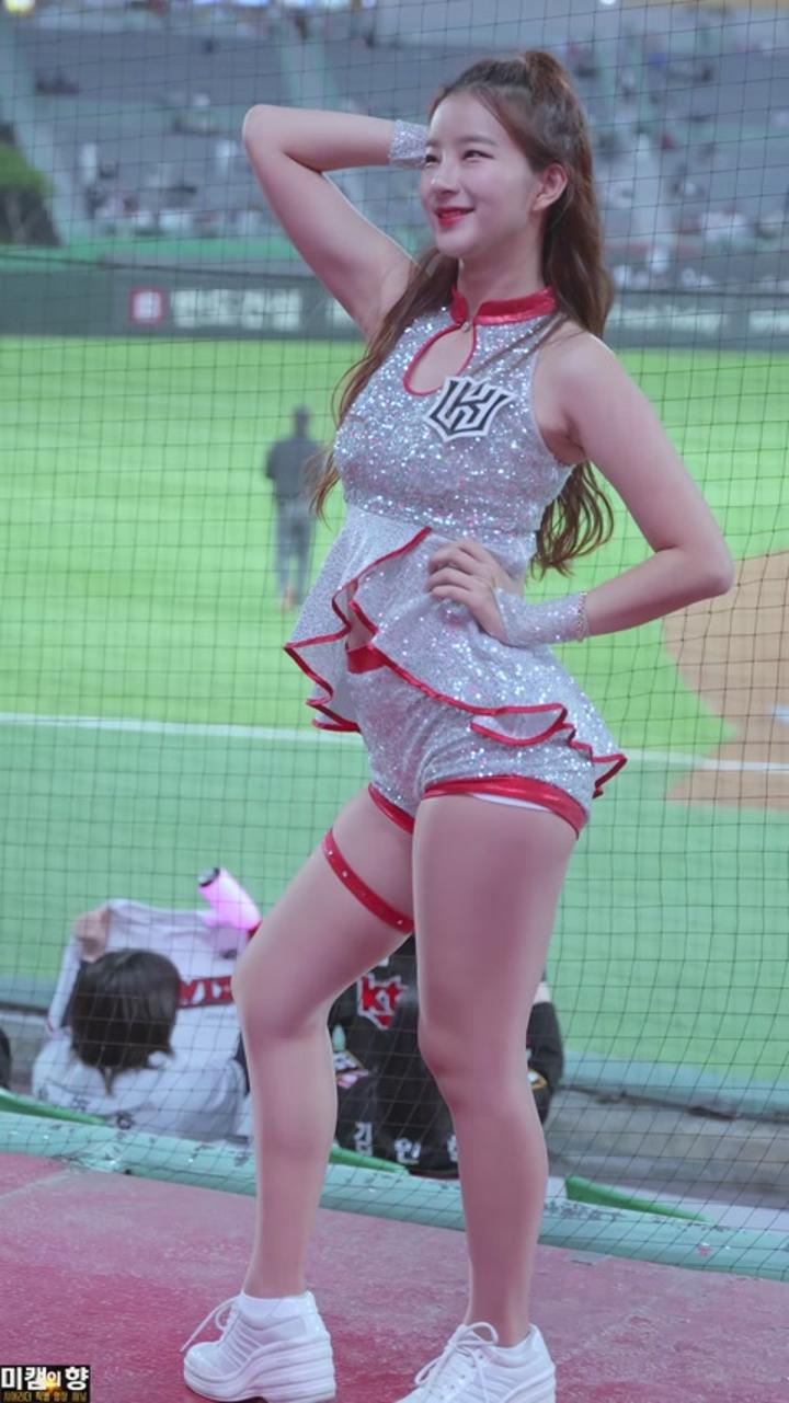 230503 치어리더 김진아 직캠 (5) 비디오 썸네일 이미지