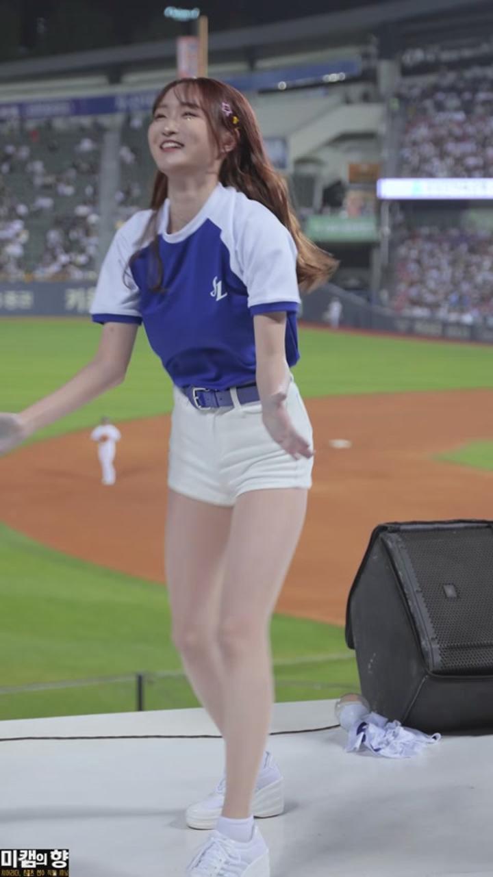 240502 치어리더 송예은 직캠 (3) 비디오 썸네일 이미지