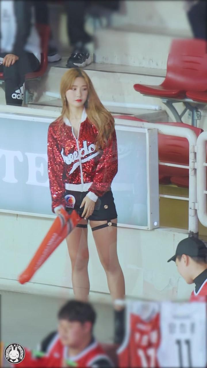 200111 치어리더 김수진 직캠 (1) 비디오 썸네일 이미지