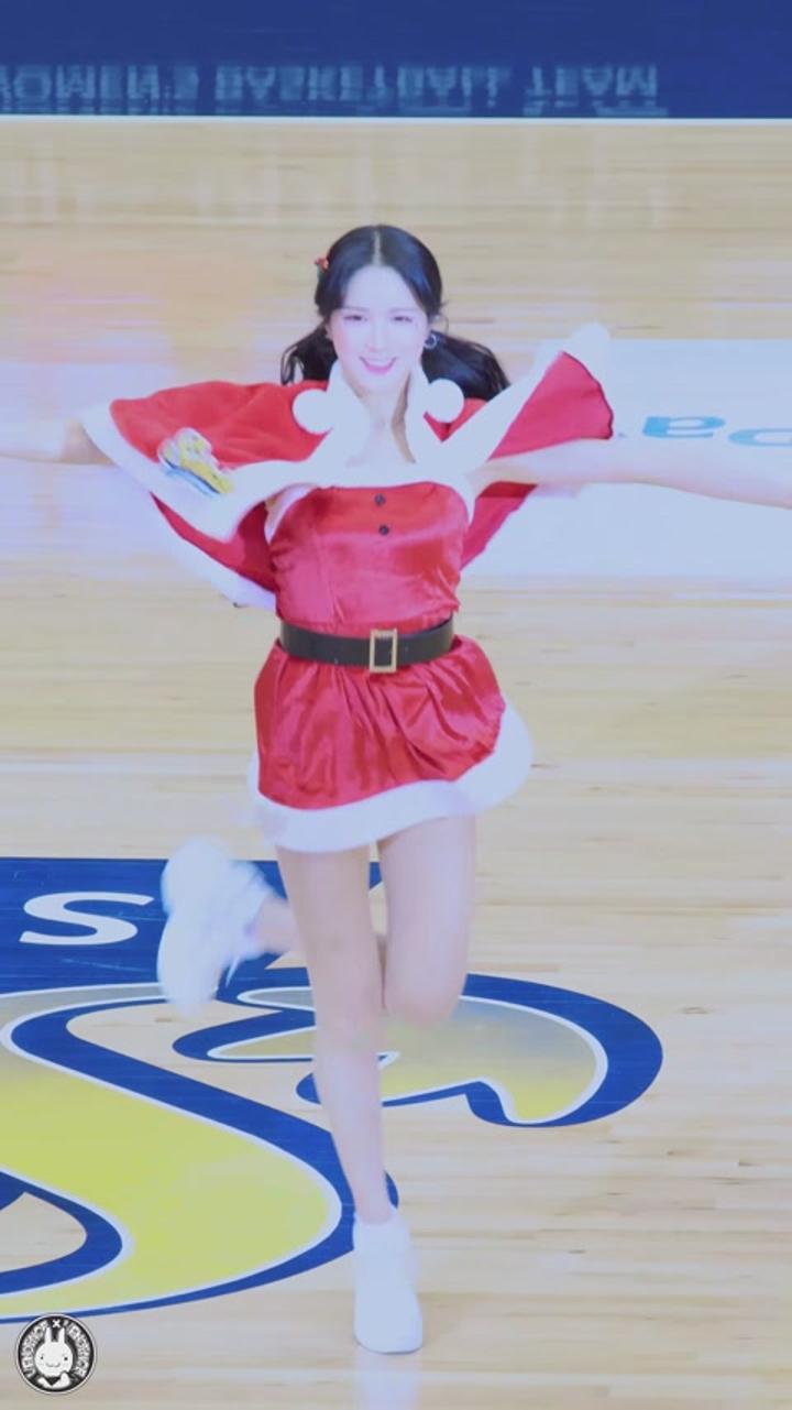 231224 치어리더 임혜진 직캠 (4) 비디오 썸네일 이미지