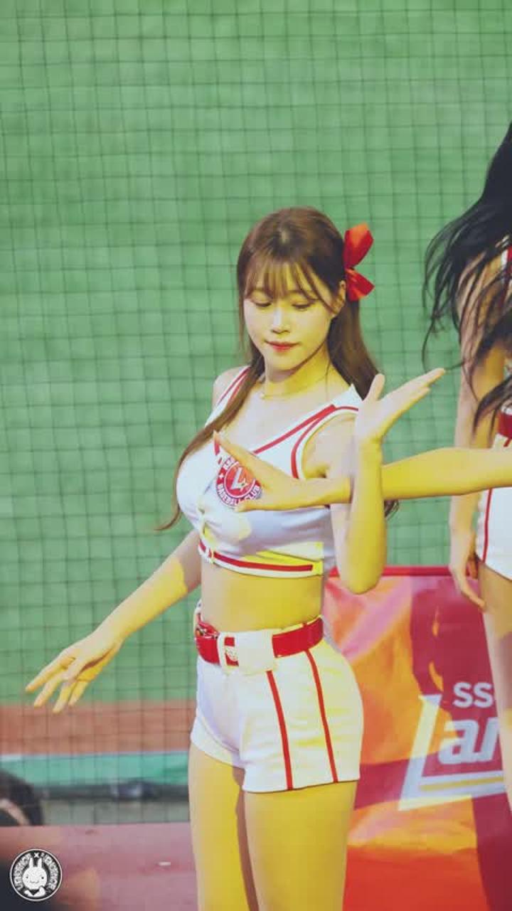 240411 치어리더 김도아 직캠 (1) 비디오 썸네일 이미지