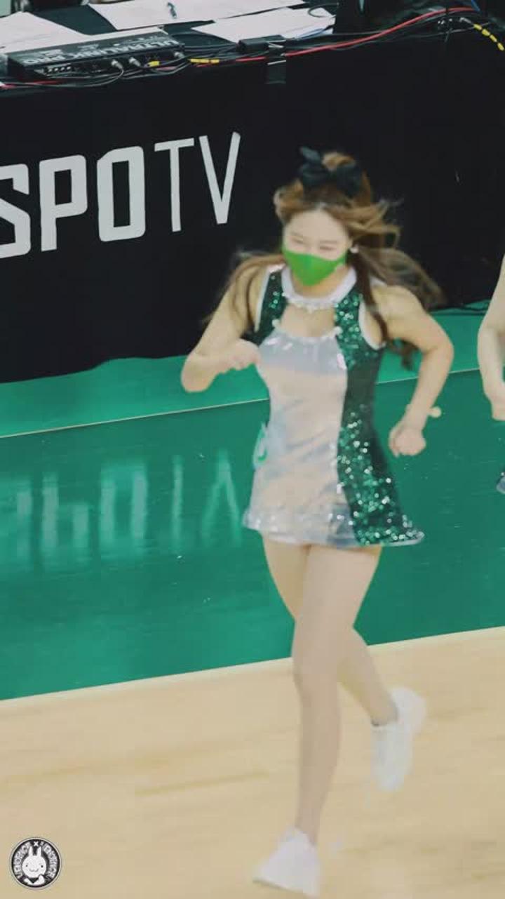 201229 치어리더 유세리 직캠 (2) 비디오 썸네일 이미지