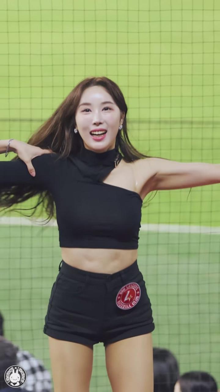 240403 치어리더 이리안 직캠 (1) 비디오 썸네일 이미지