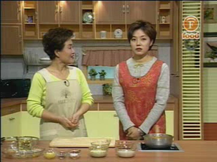 양식요리_토마토소스와마요네즈소스 비디오 썸네일 이미지