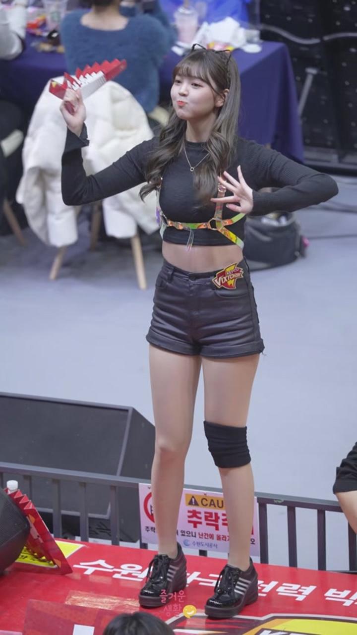 230226 치어리더 유수아 직캠 비디오 썸네일 이미지