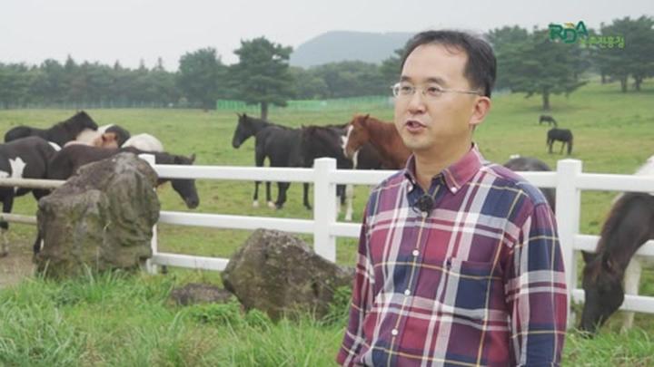농업기술_원형운동끈을 이용한 말 기본순치 비디오 썸네일 이미지