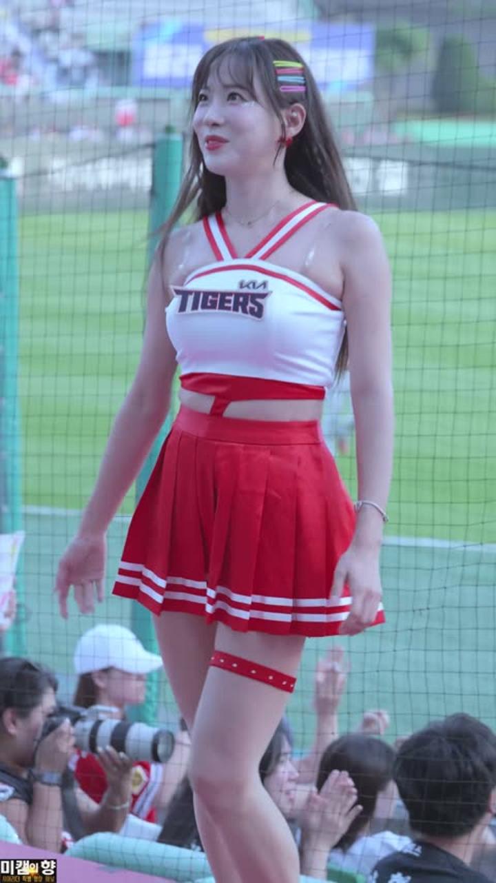 230705 치어리더 김한나 직캠 (2) 비디오 썸네일 이미지