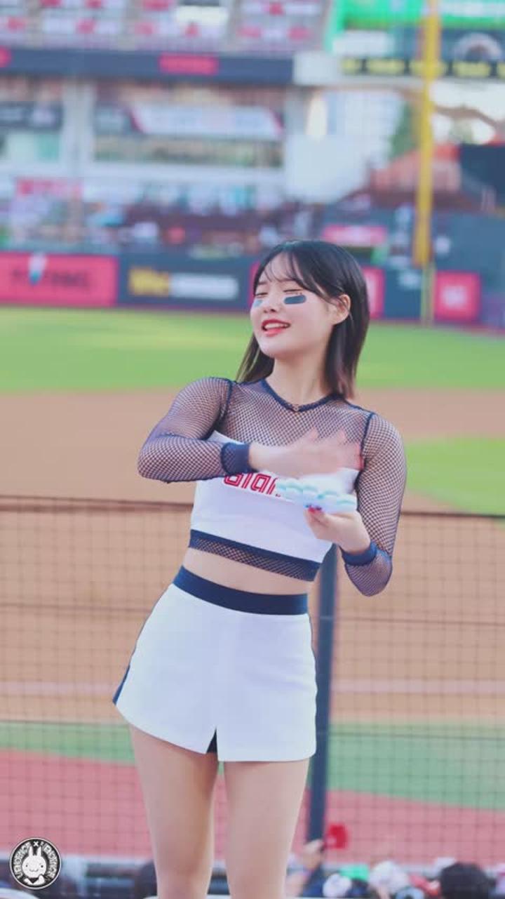 240620 치어리더 최홍라 직캠 (2) 비디오 썸네일 이미지