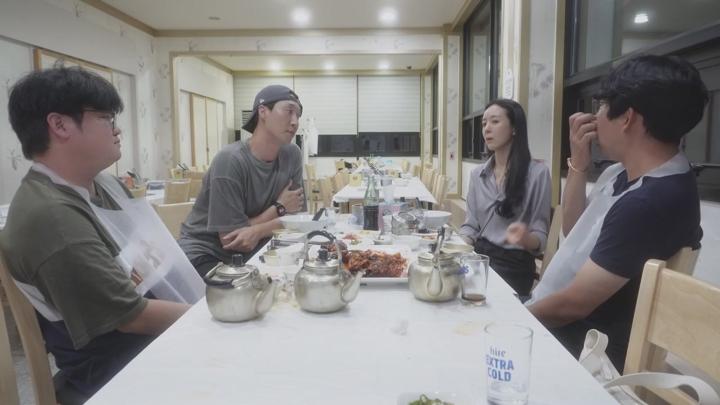 [낭만캠퍼스] 마흔, 다시 만난 흐린 기억속의 그녀 첫사랑을 만나다_wing 비디오 썸네일 이미지