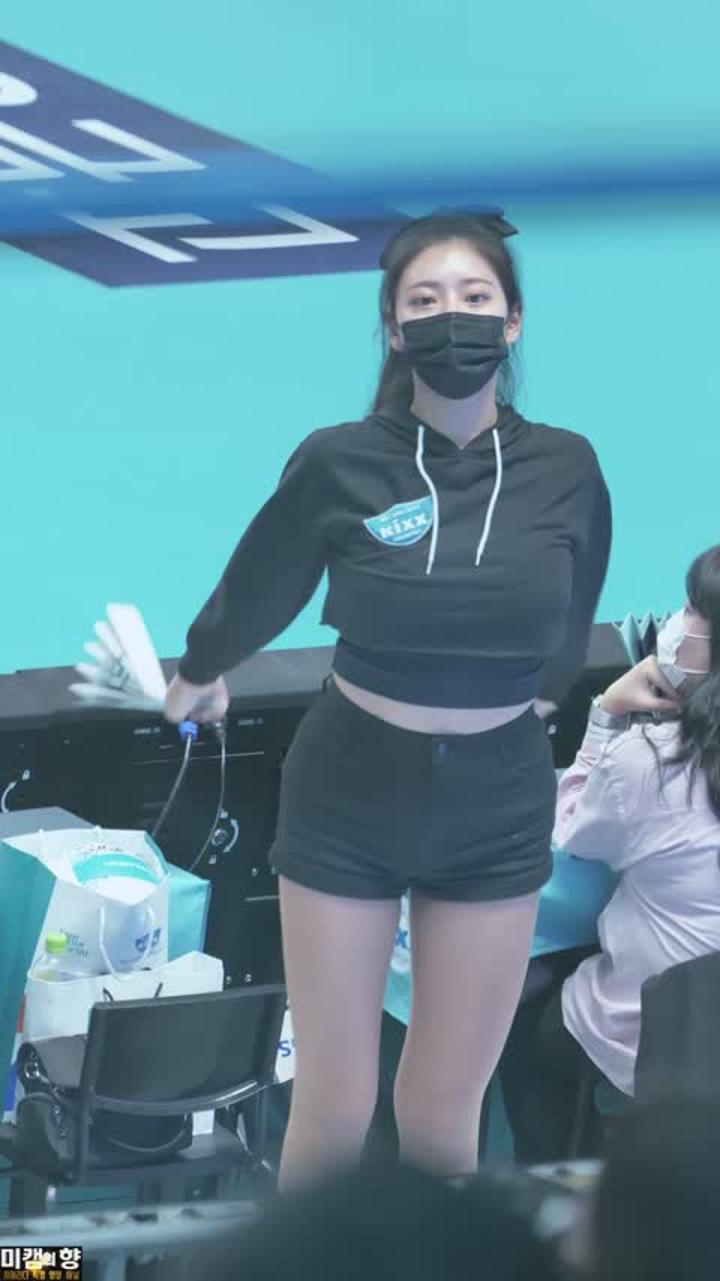 김이서 치어리더 221123 직캠1 비디오 썸네일 이미지
