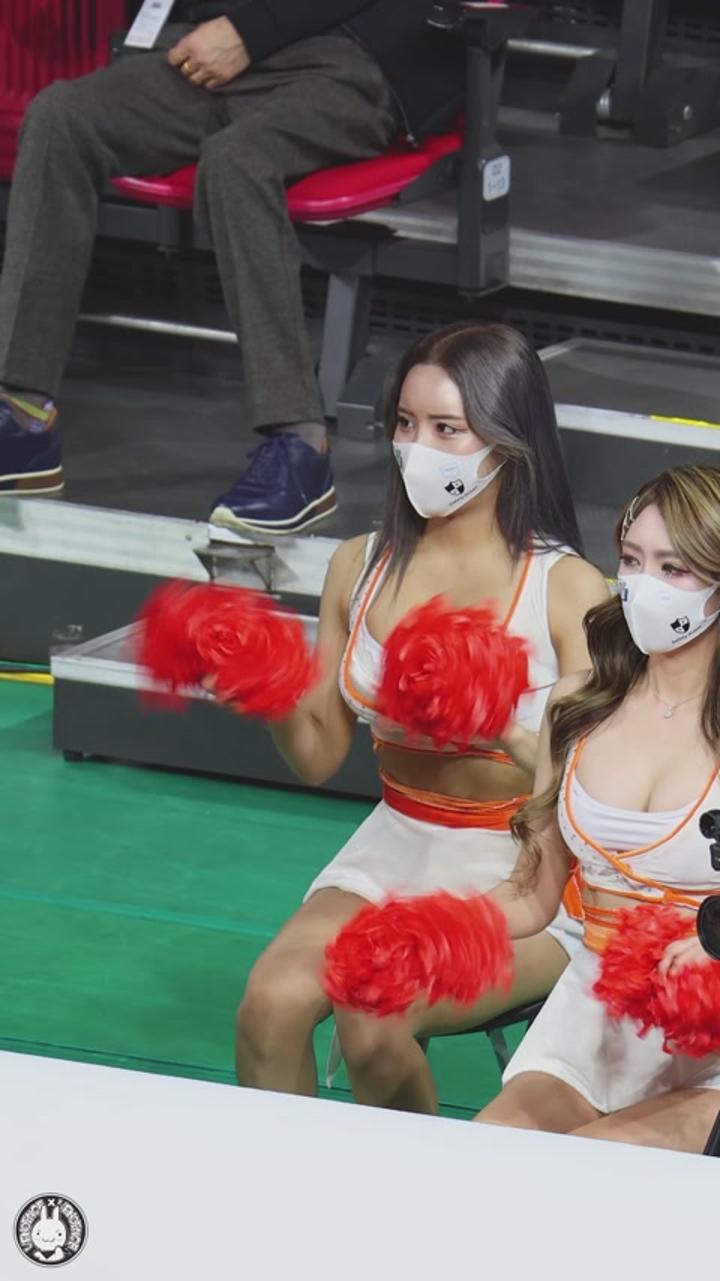 210401 치어리더 박성아 직캠 비디오 썸네일 이미지