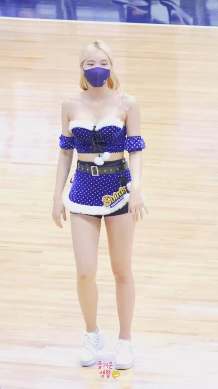 221225 치어리더 이진 직캠 (3) 비디오 썸네일 이미지