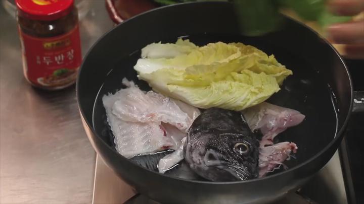 요리강좌_우럭회뜨기와 매운탕 비디오 썸네일 이미지
