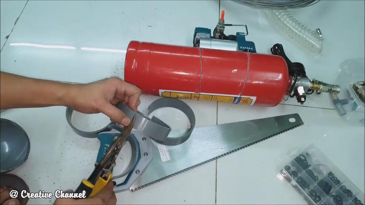Build 12Volt Compressed Air Tank using Old Fire Extinguisher 비디오 썸네일 이미지