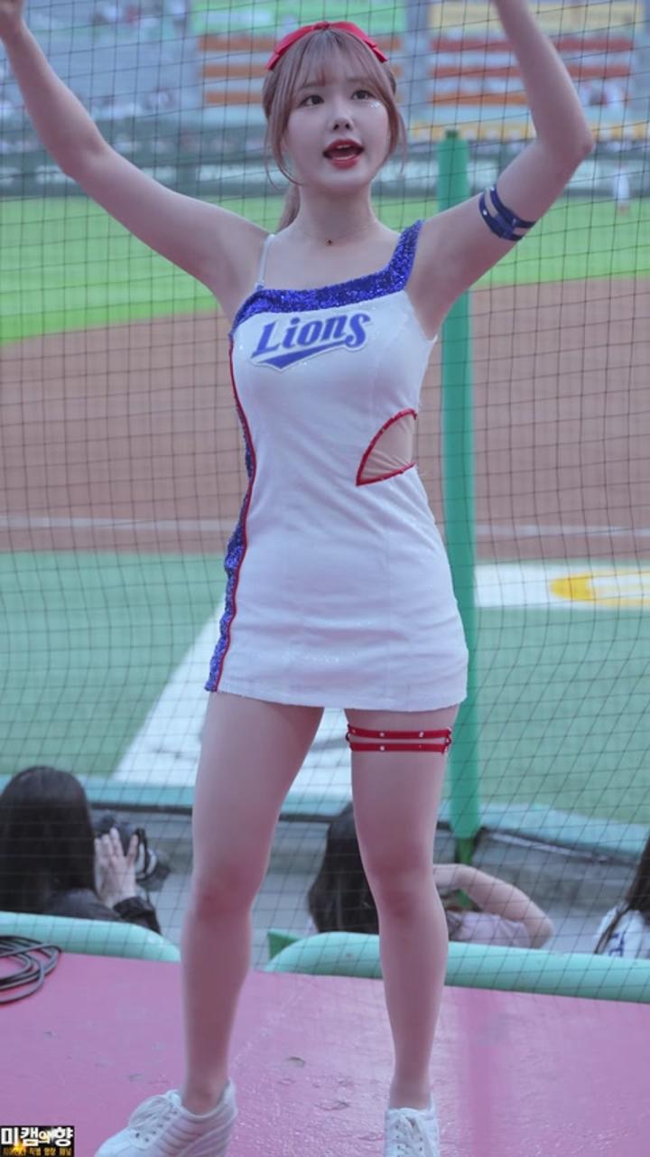 230531 치어리더 최홍라 직캠 (3) 비디오 썸네일 이미지