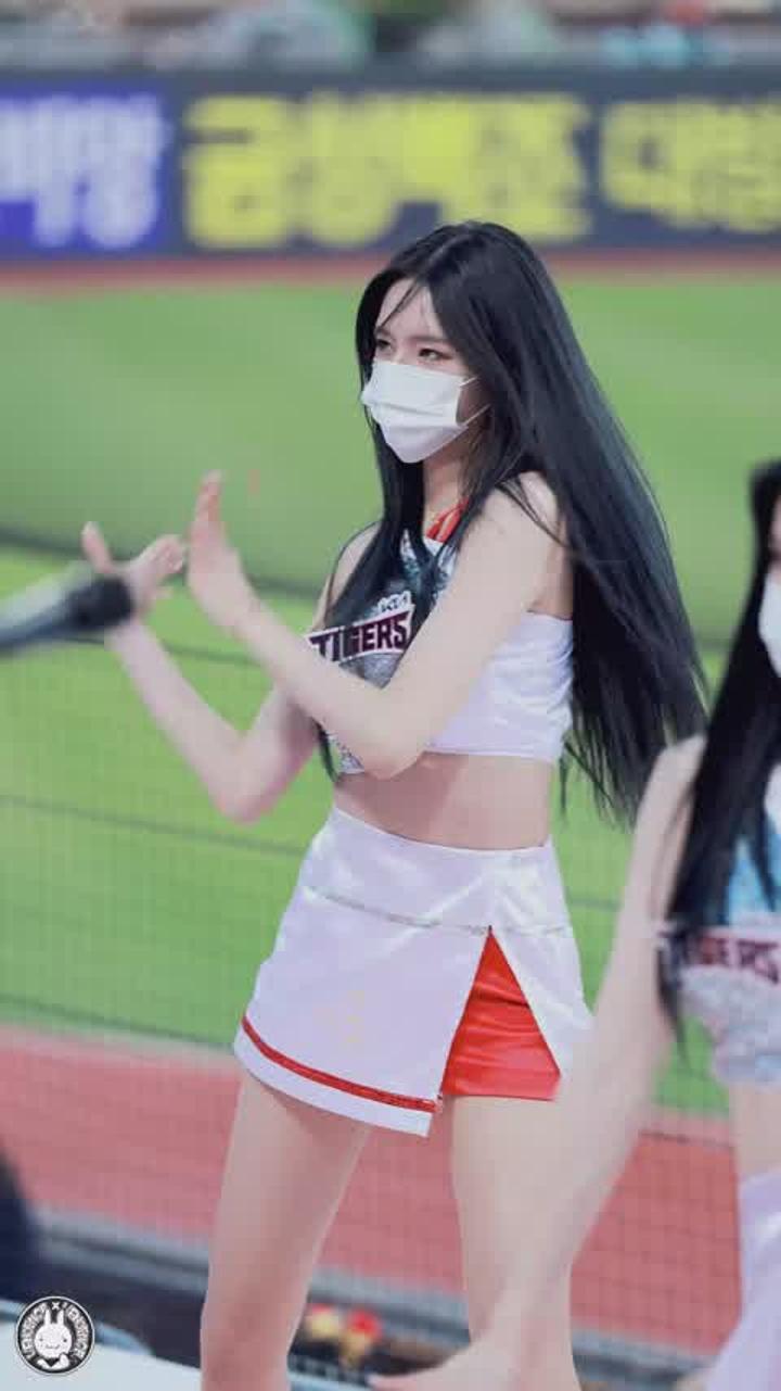 220427 치어리더 박신비 직캠 (1) 비디오 썸네일 이미지