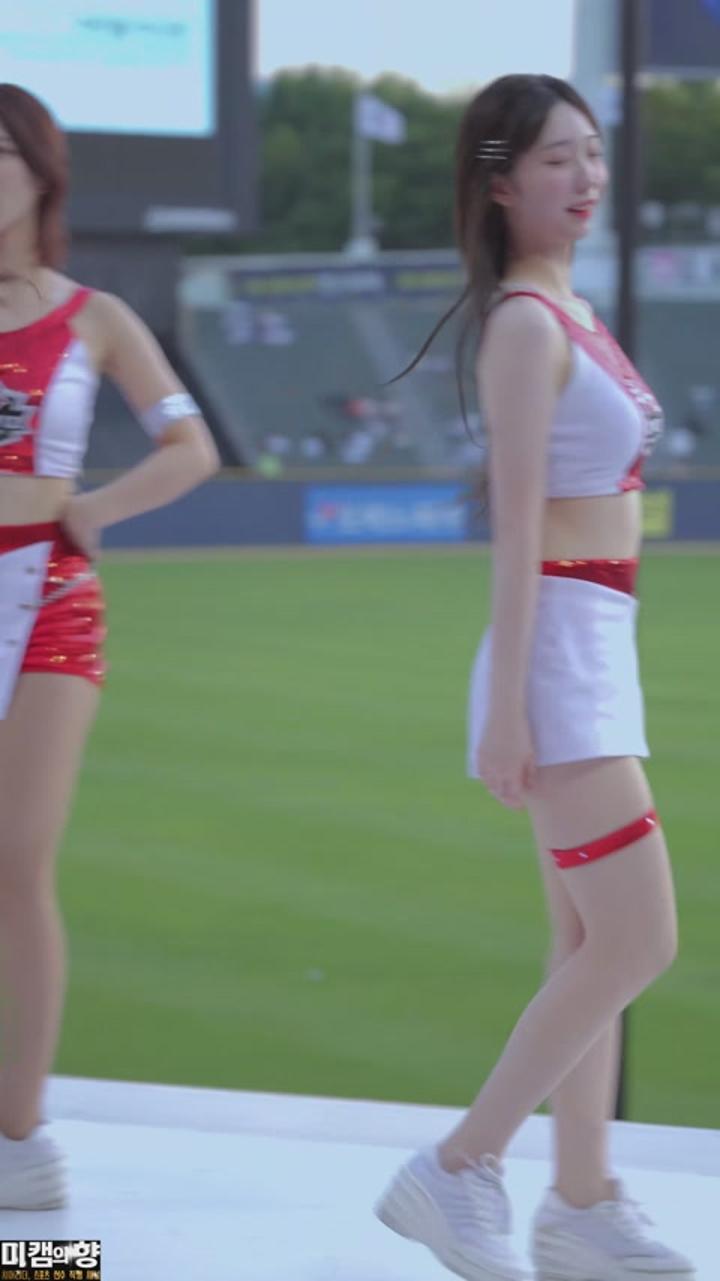 240529 치어리더 장유진 직캠 (2) 비디오 썸네일 이미지