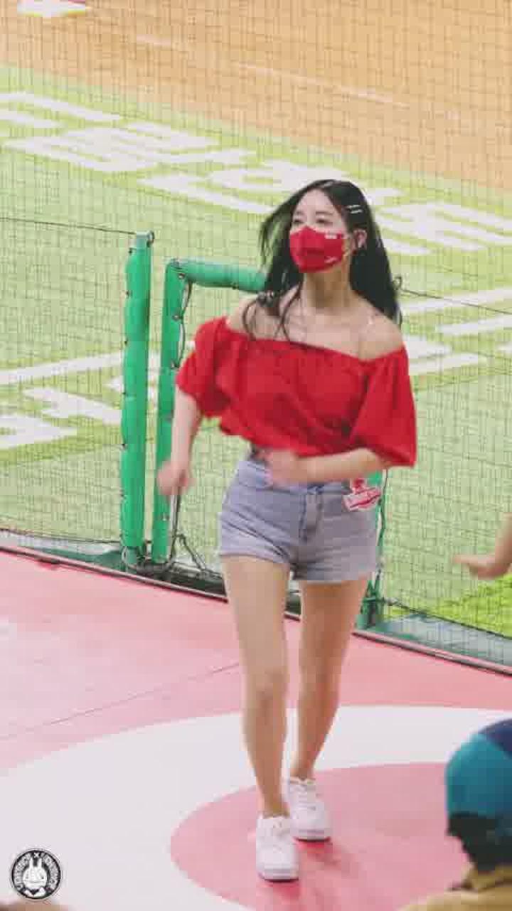 210517 치어리더 안이랑 직캠 (2) 비디오 썸네일 이미지