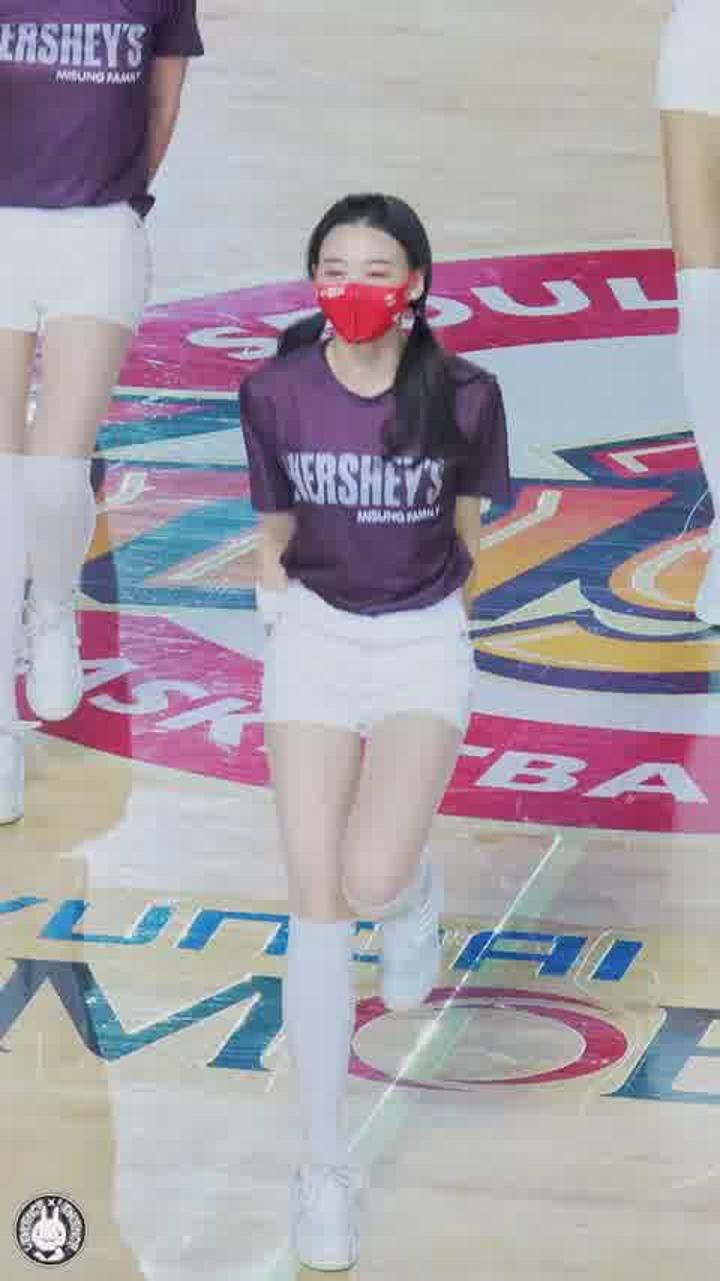 210403 치어리더 김민지 직캠 (4) 비디오 썸네일 이미지