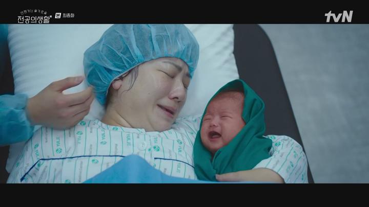 언젠가는 슬기로울 전공의생활.E12.250518.720p-NEXT 비디오 썸네일 이미지