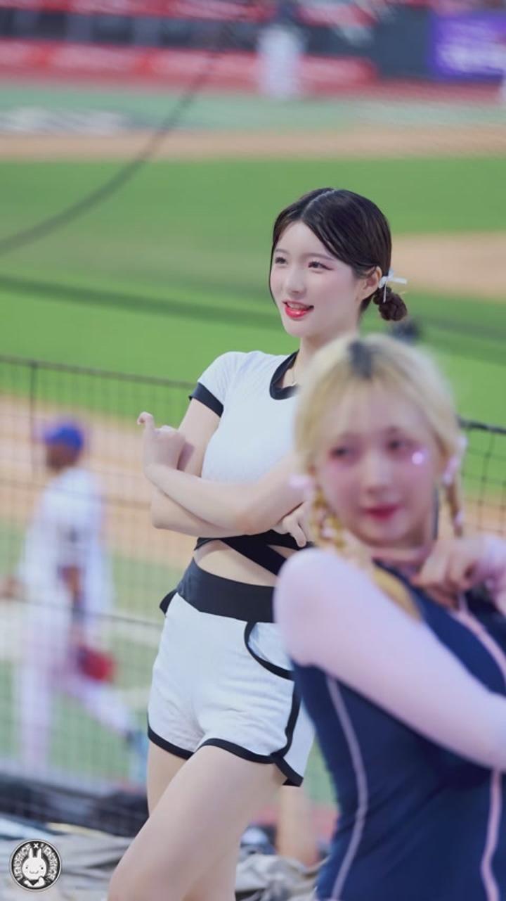 240817 치어리더 윤지나 직캠 (1) 비디오 썸네일 이미지