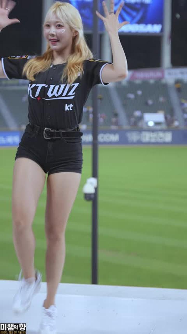 240827 치어리더 조예린 직캠 (7) 비디오 썸네일 이미지