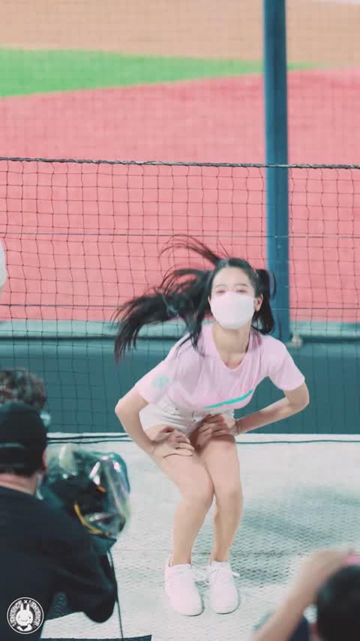 200812 치어리더 신세희 직캠 (2) 비디오 썸네일 이미지