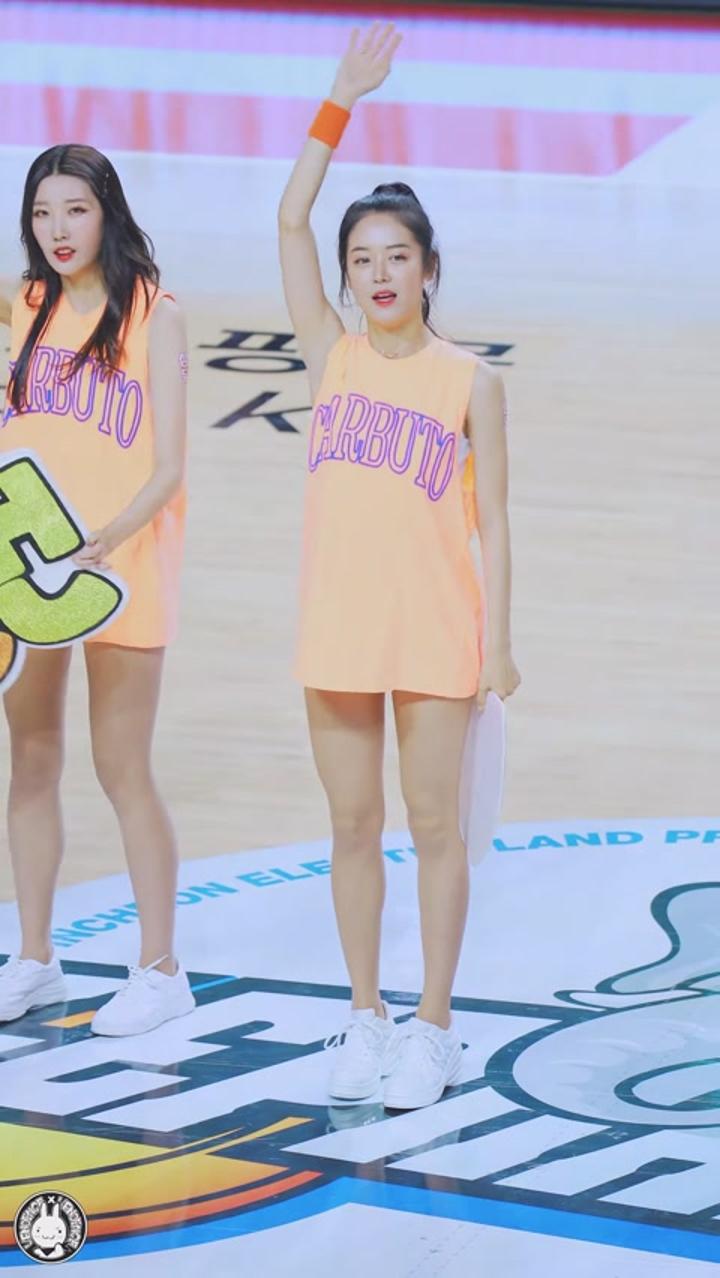 191110 치어리더 신세희 직캠 (2) 비디오 썸네일 이미지