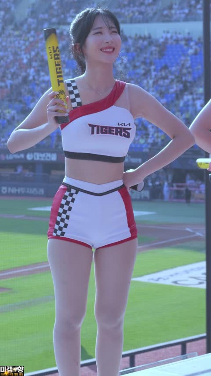 김민기 치어리더 230701 직캠1 비디오 썸네일 이미지