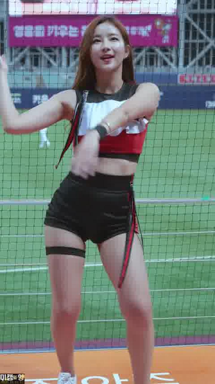 230425 치어리더 김진아 직캠 (3) 비디오 썸네일 이미지