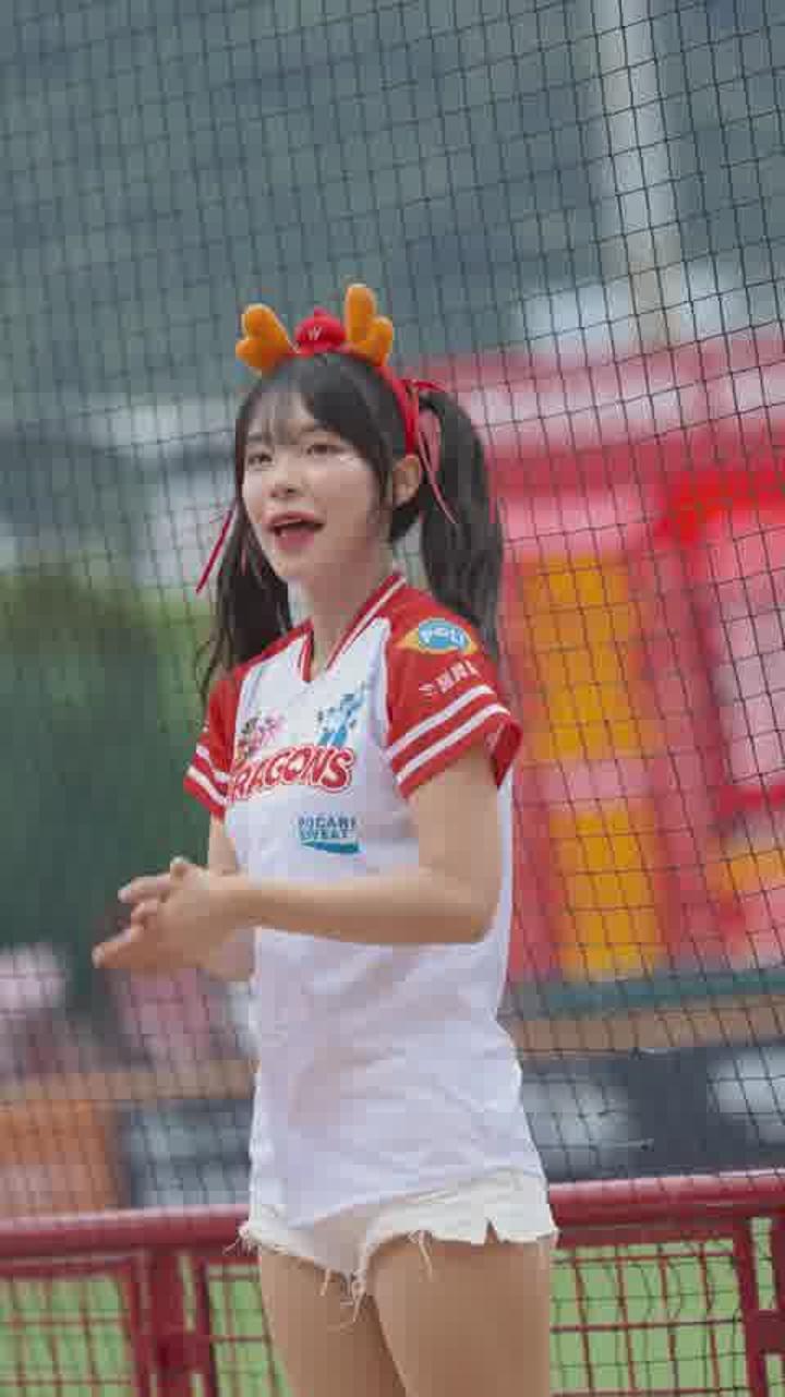 치어리더 이다혜 직캠 Cheerleader (153) 비디오 썸네일 이미지