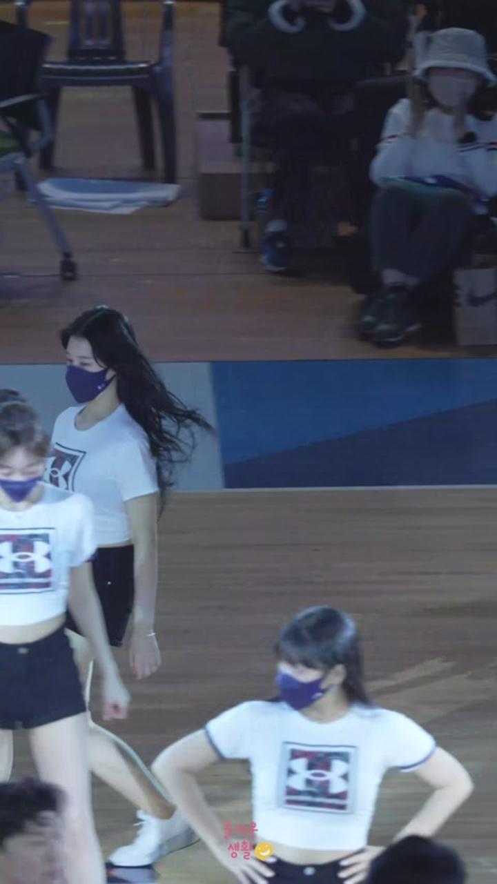 230108 치어리더 이예빈 직캠 비디오 썸네일 이미지