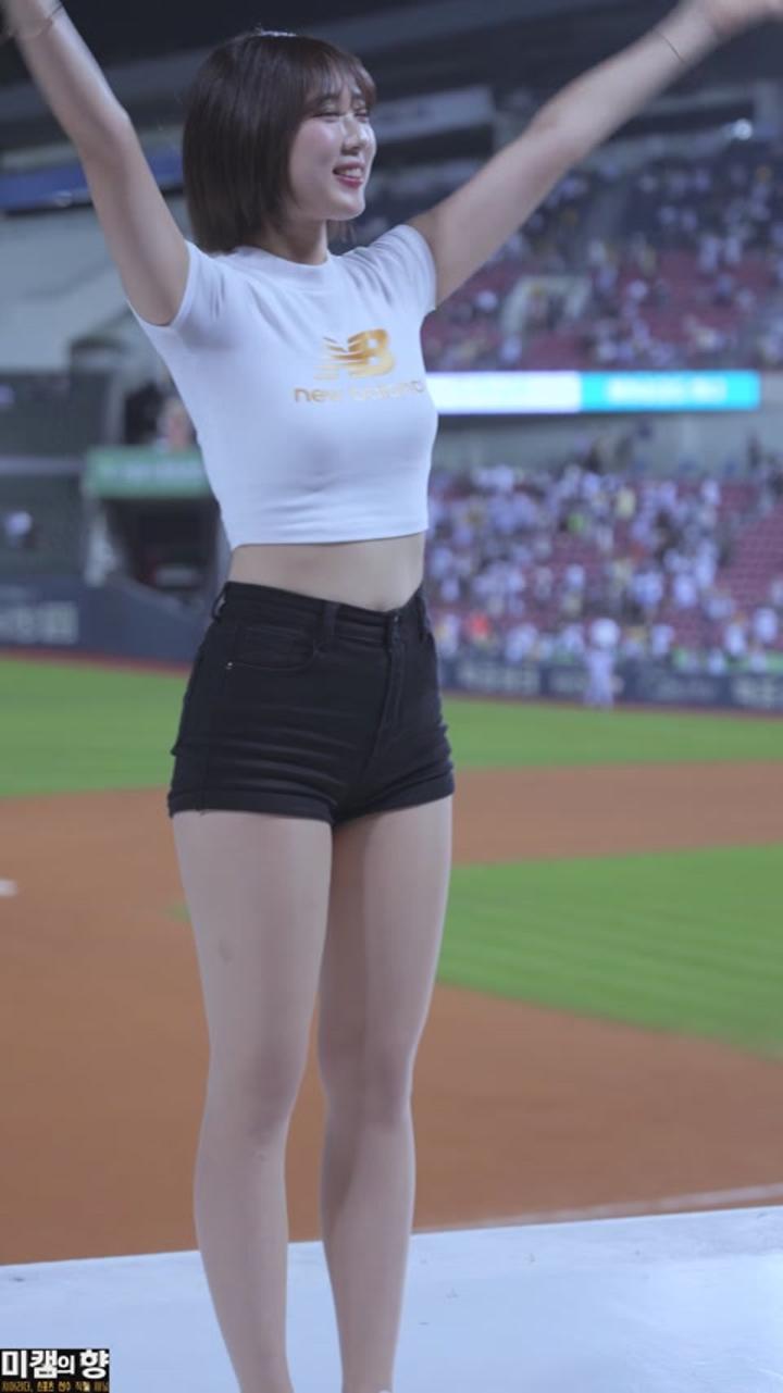 240828 치어리더 이금주 직캠 (5) 비디오 썸네일 이미지