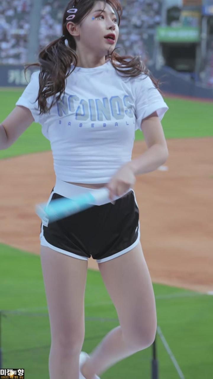 230603 치어리더 김나연 직캠 (5) 비디오 썸네일 이미지