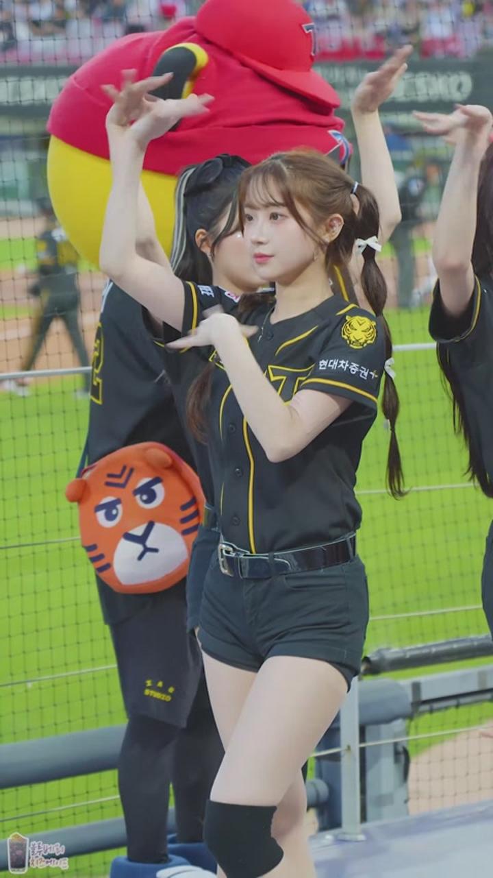 치어리더 이주은 직캠 Cheerleader (21) 비디오 썸네일 이미지