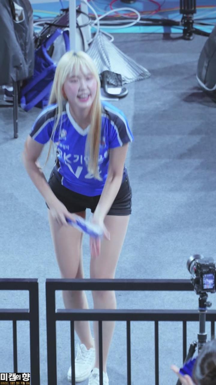 231214 치어리더 김한슬 직캠 비디오 썸네일 이미지