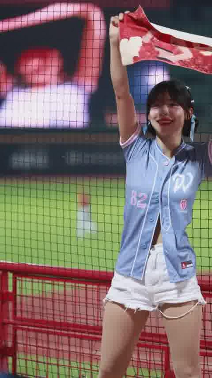 치어리더 이다혜 직캠 Cheerleader (127) 비디오 썸네일 이미지