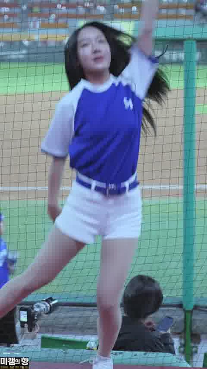 김미소 치어리더 240514 직캠1 비디오 썸네일 이미지