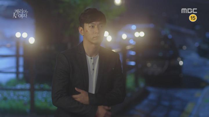 캐리어를 끄는 여자.E07.161017.720p-NEXT 비디오 썸네일 이미지