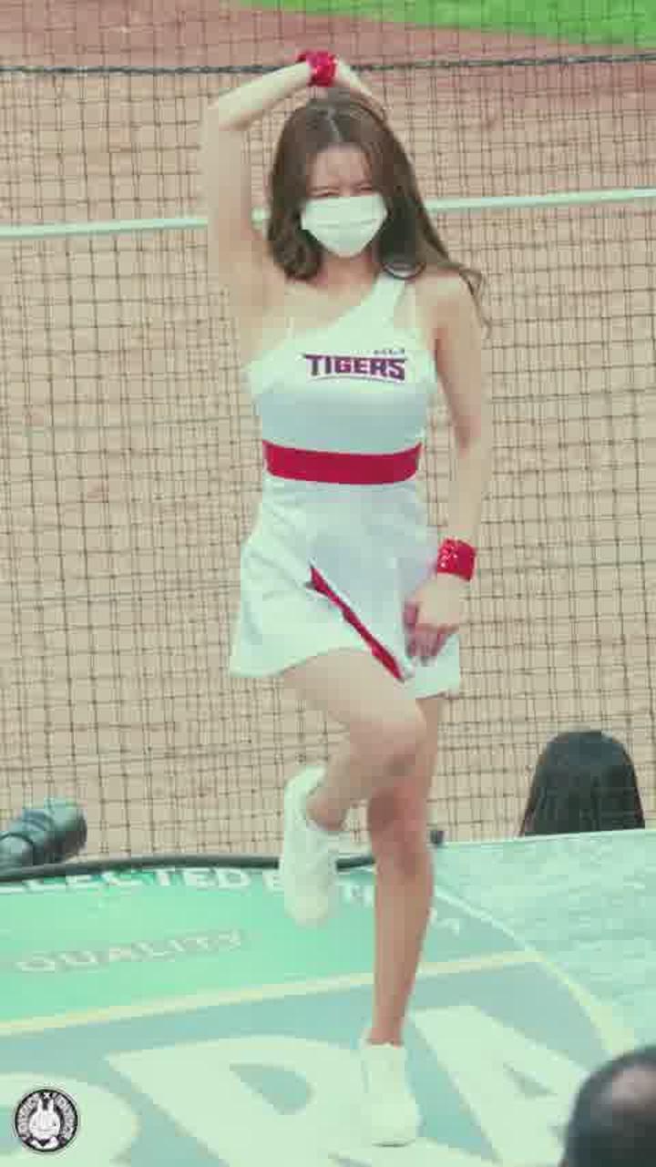 210509 치어리더 이아영 직캠 (3) 비디오 썸네일 이미지