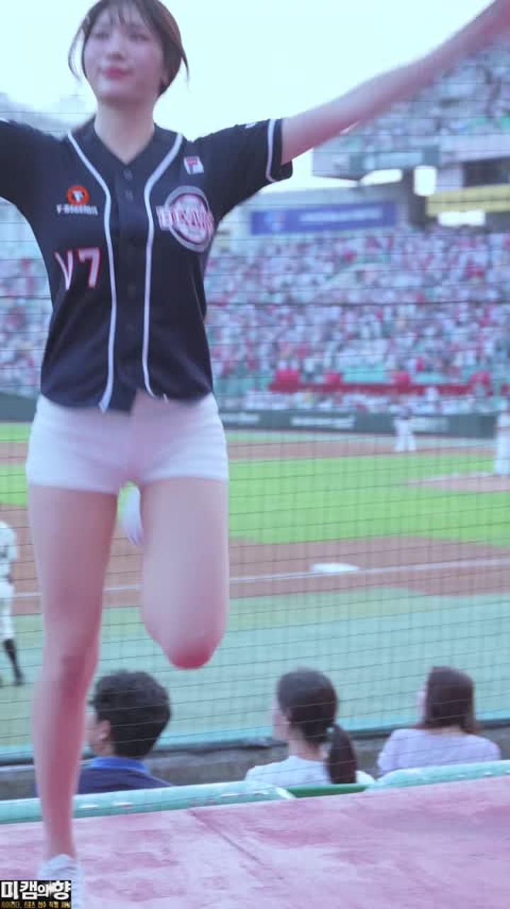 240811 치어리더 정다혜 직캠 (2) 비디오 썸네일 이미지