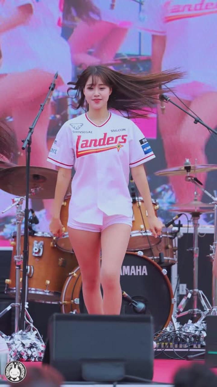 240921 치어리더 김도아 직캠 (1) 비디오 썸네일 이미지